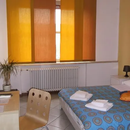 Guest house Weekend 3*
